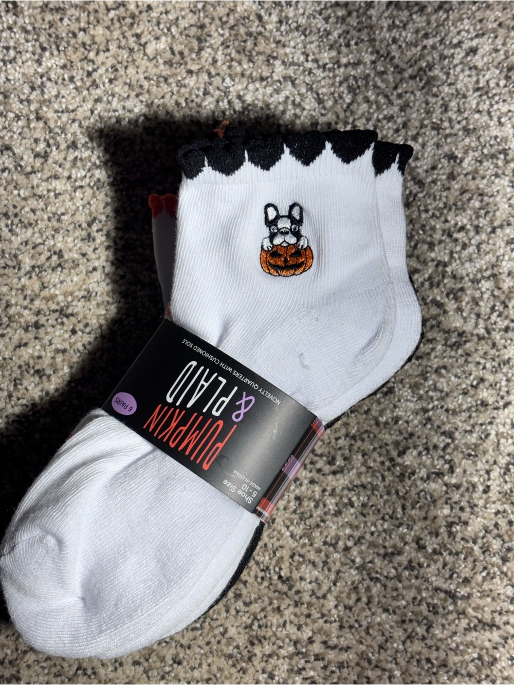 Halloween Socks 6 Pack Size 5-10 Pumpkin, Dog, Heart Trim, Flannel Print Designs